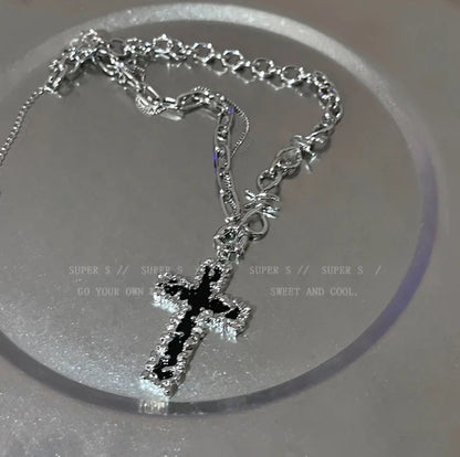 Unisex Gothic Punk Cross Barbed Thorns Pendant Chain Choker Necklace Hip-Hop Grunge Y2K Style Jewelry for Women and Men