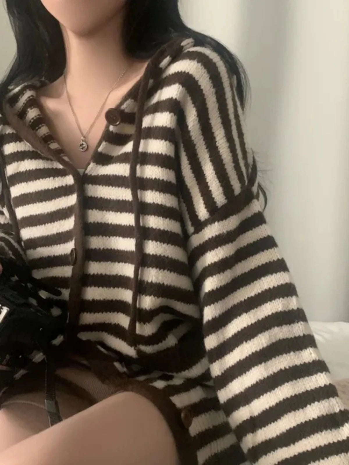 Fall Retro Women's Knitted Sweater Coat Faionable Striped Lazy Sle Hood Single Button Zipper Design Sense Top Warmth