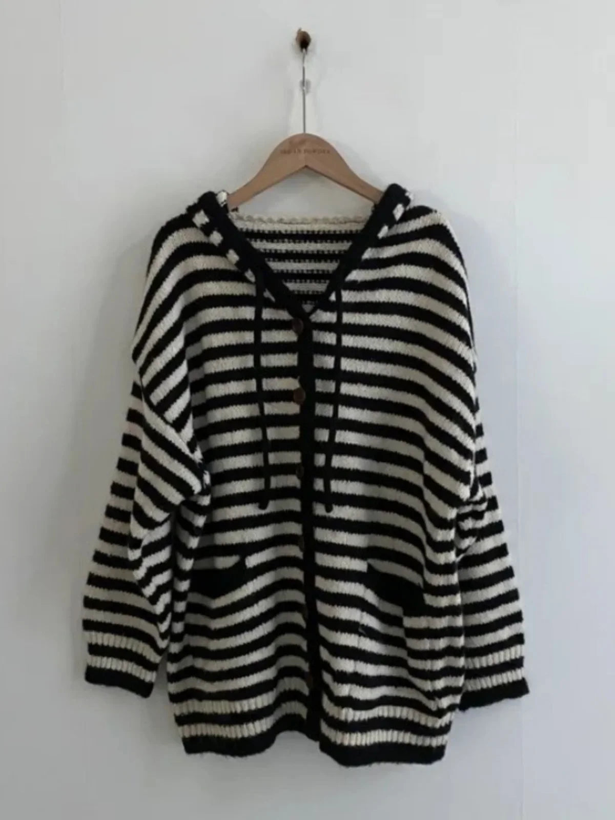 Fall Retro Women's Knitted Sweater Coat Faionable Striped Lazy Sle Hood Single Button Zipper Design Sense Top Warmth
