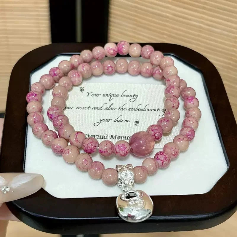 Fashionable and simple multi-layer bracelet suitable for enthusiasts who like to play with accessories and for everyday wear