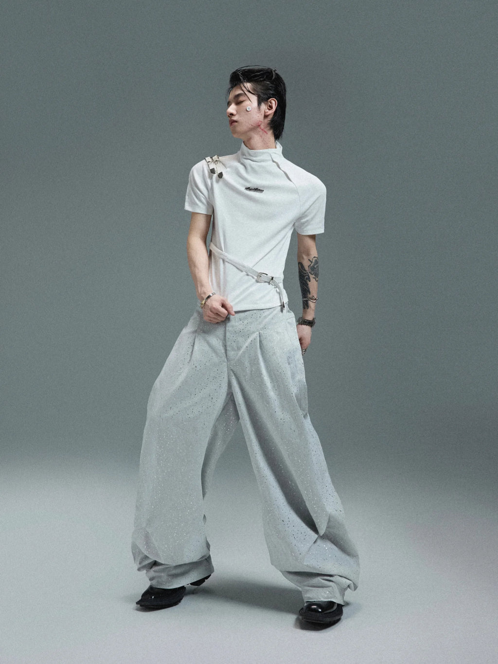 ArguE CulturE Metal Belt Design Slim Fit Short Sleeve T-Shirt Ice Sensation  Color Top Youth Fashion Breathable Cotton