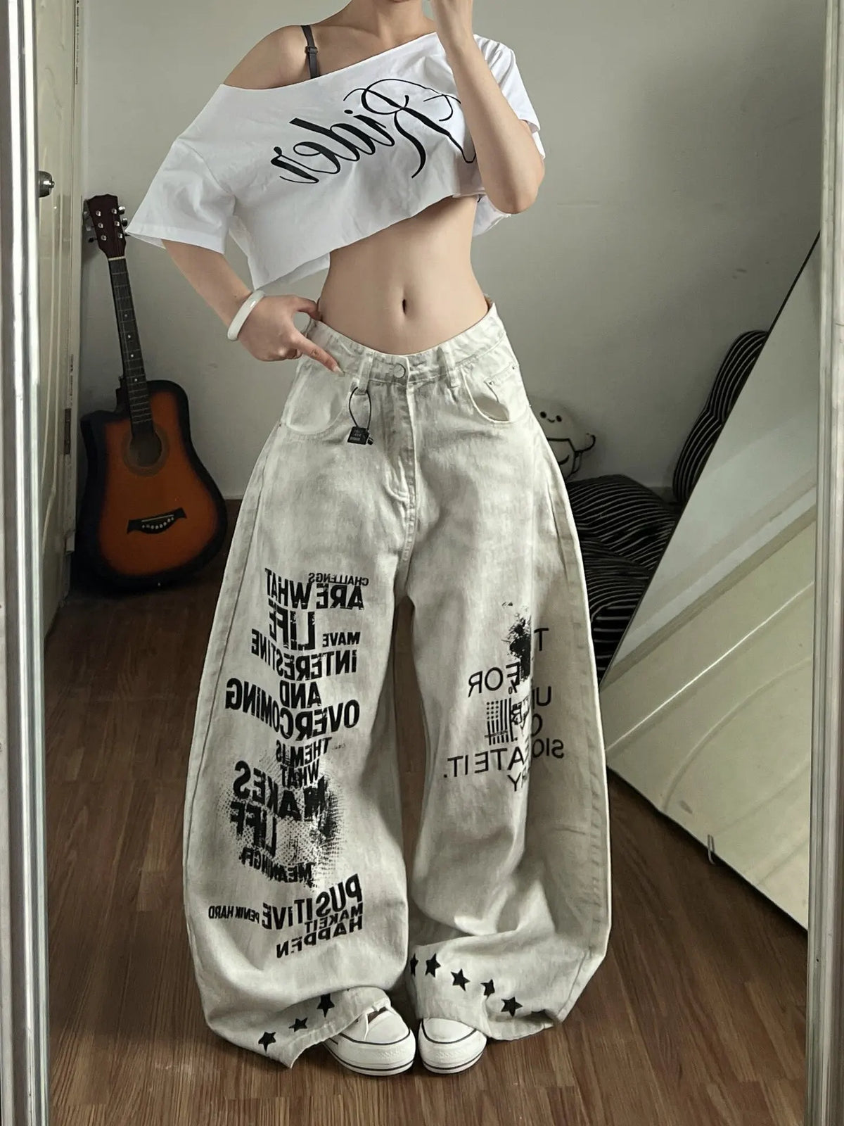 Personalized Graffiti Letter Women's Jeans Heavy Industry Smudge Fashion Spice Style Retro Old Wide Leg Design Loose Trousers