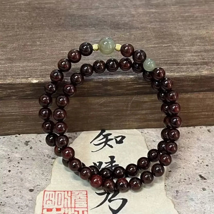 Fashionable and simple multi-layer bracelet suitable for enthusiasts who like to play with accessories and for everyday wear